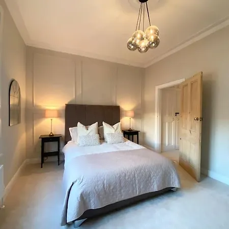 Beautiful Period With Free Parking Prázdninový dům York