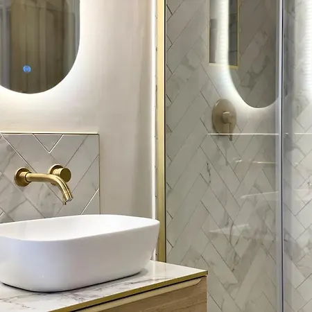 Prázdninový dům Beautiful Period With Free Parking York